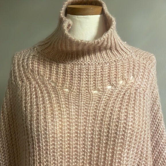 STEVE MADDEN women’s blush pink turtleneck sweater poncho open arms OSFit most - Picture 8 of 13